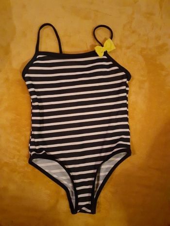 Joli maillot de bain 3 ans