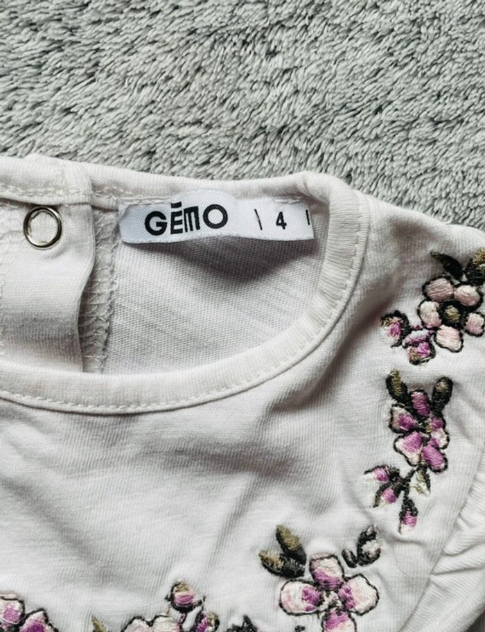 T shirt fille, 4 ans - photo numéro 2