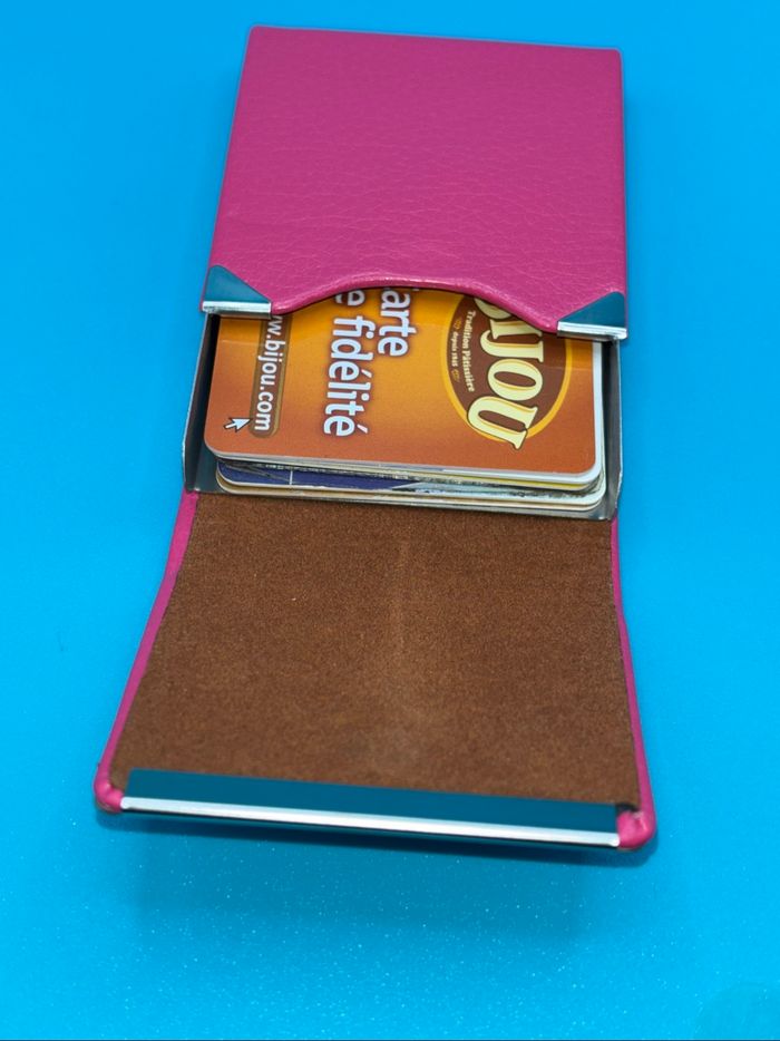 Porte carte cuir magnétique - photo numéro 5