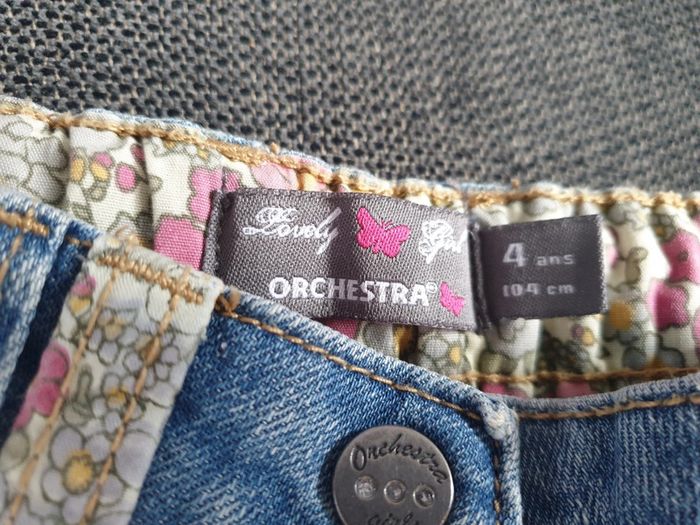 Jean fille à fleurs 🌸 4 ans - photo numéro 2