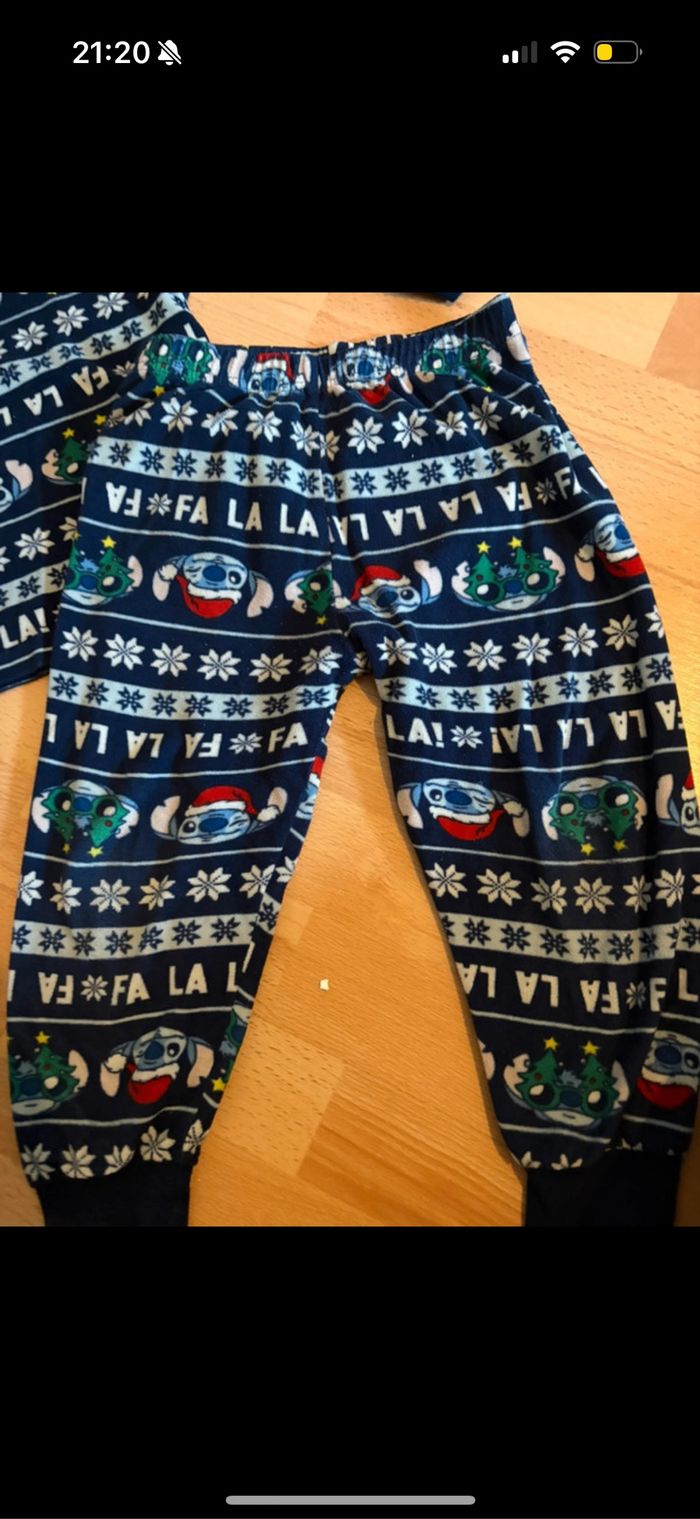 Pyjama stitch Noël primark - photo numéro 2