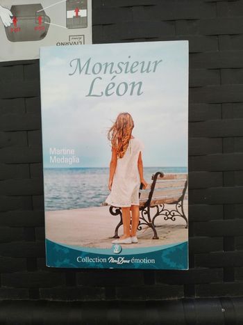 Livre collection nous deux monsieur Léon