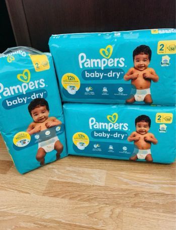 Couches Pampers