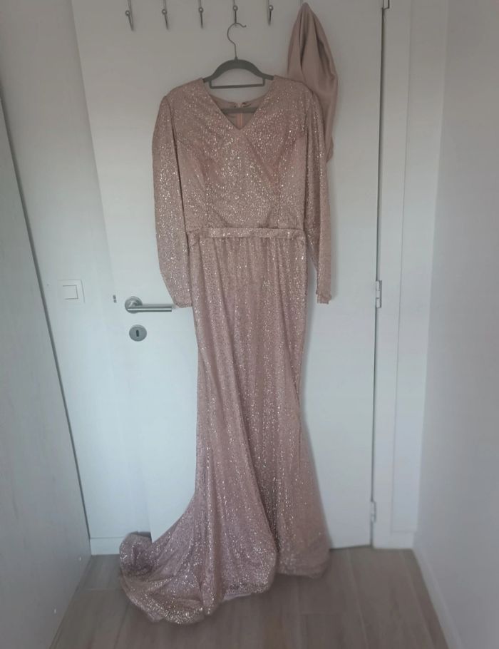 Robe soirée+ foulard - photo numéro 2