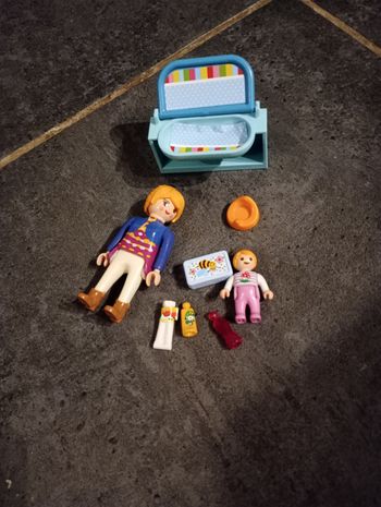 Playmobil table à langer 70418