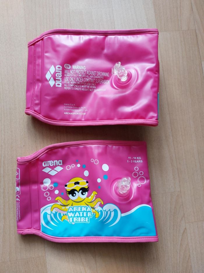 Lot 2 brassières piscine 1/3 ans - photo numéro 3