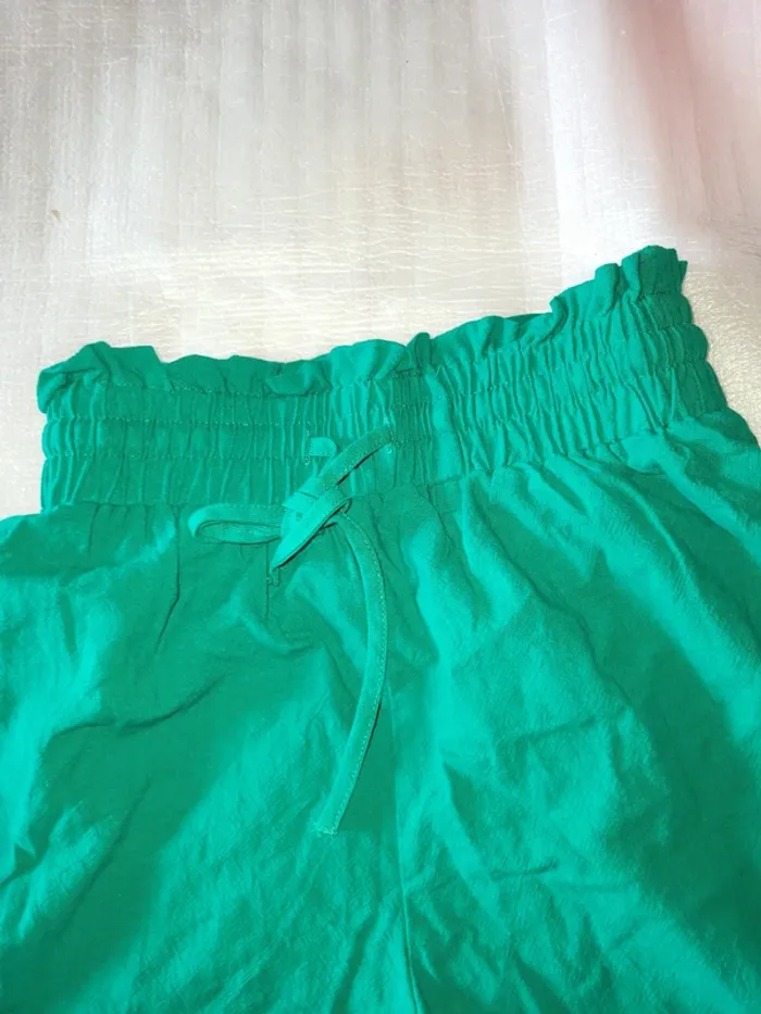 Short vert - photo numéro 2