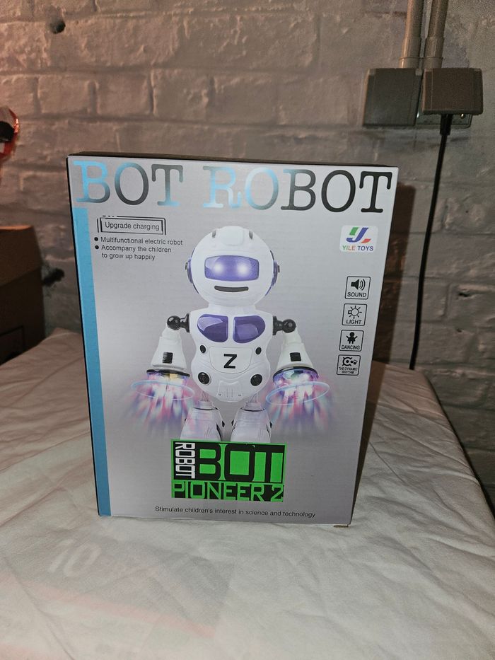 Robot neuf - photo numéro 2