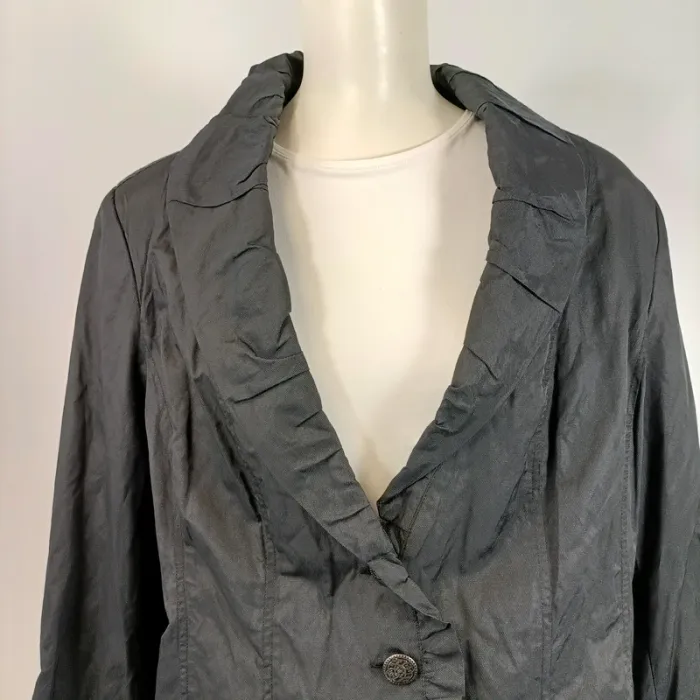 Veste créateur à volant - col et couture volants - Noir argenté Taille 44 A106 - photo numéro 7