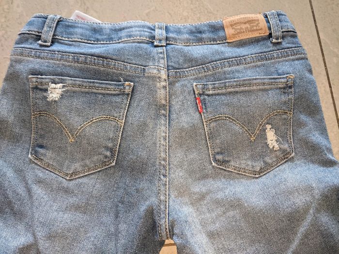 Jeans 711 Levi's 14 ans neuf !! - photo numéro 4