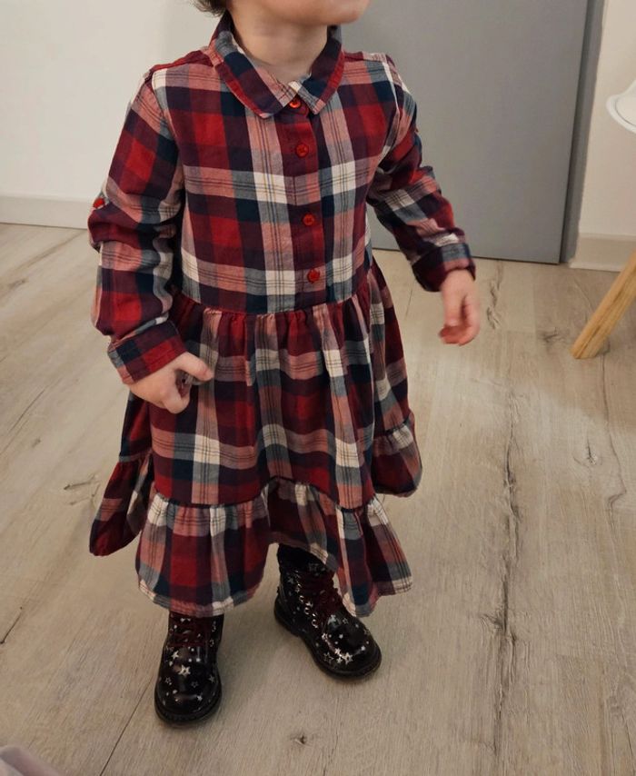 Robe fille a carreaux - photo numéro 3