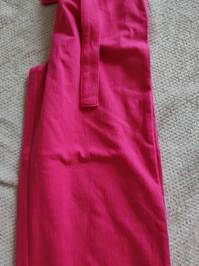 Pantalon neuf - photo numéro 2