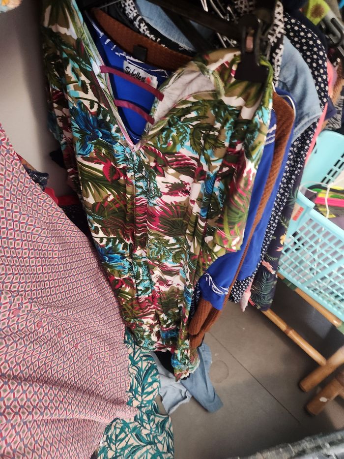 Lot de vêtements
