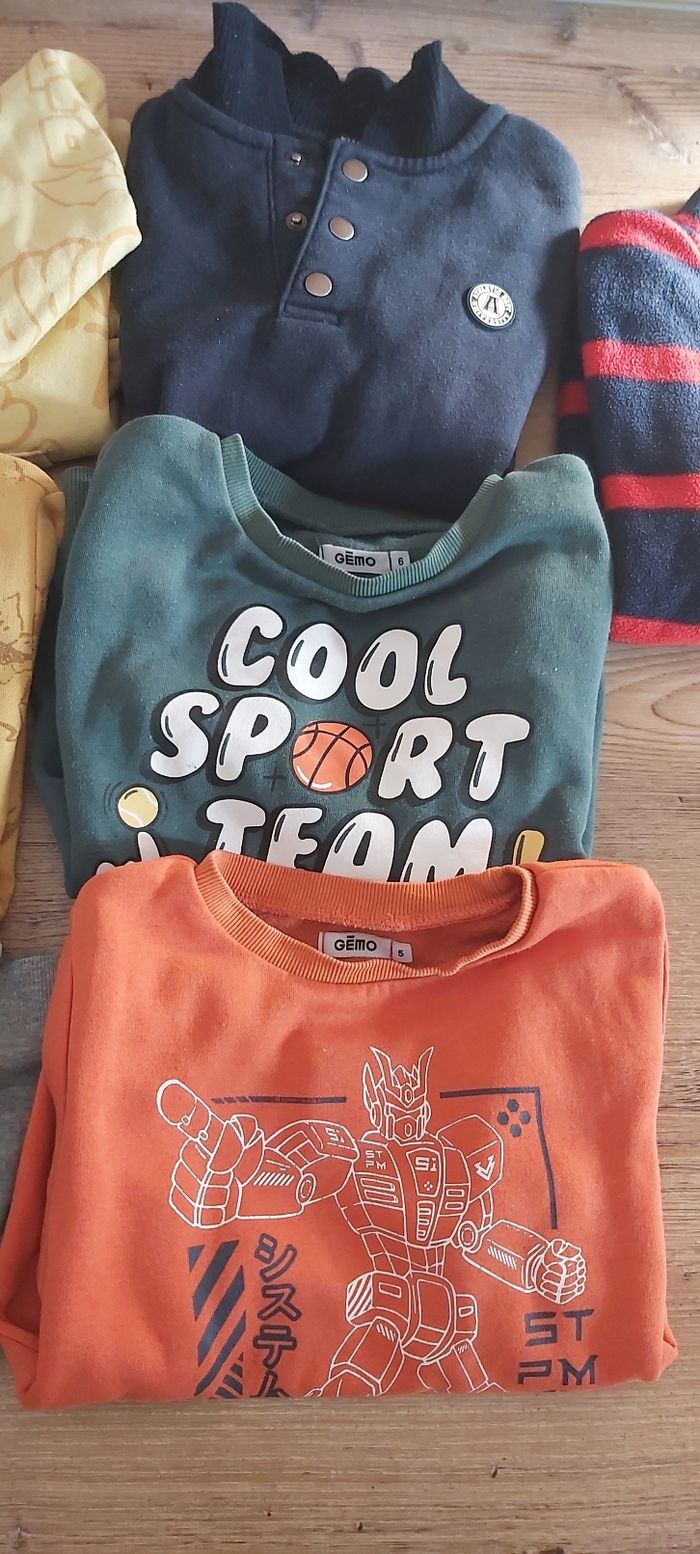 Lot de pulls - photo numéro 4