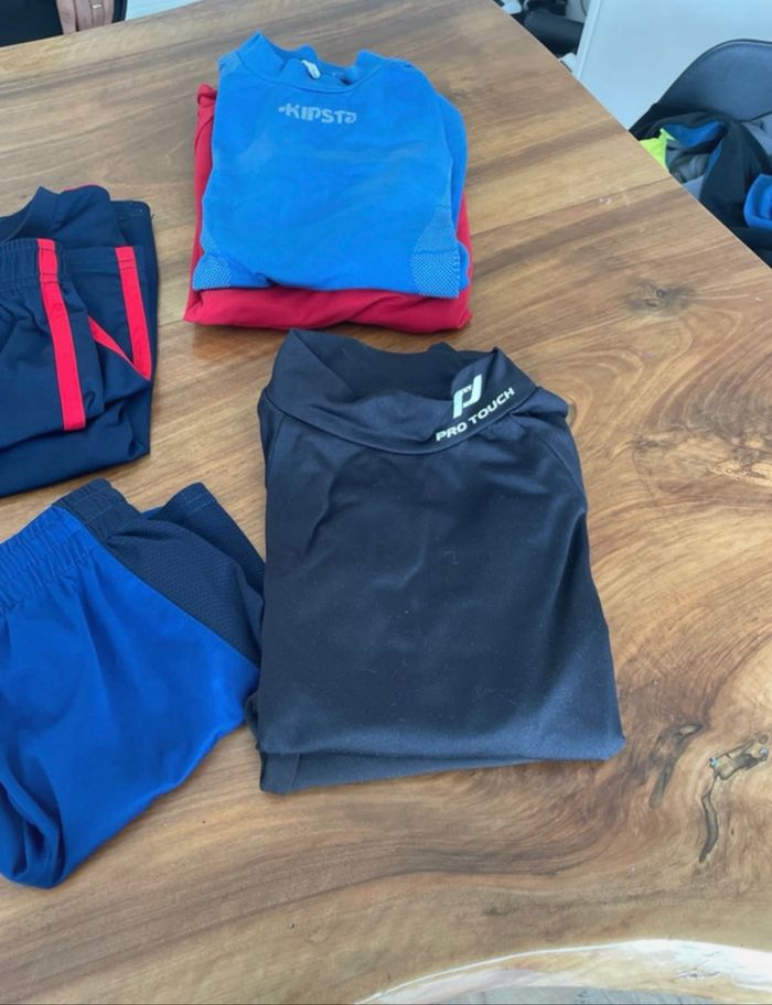 Tenue de foot 8 ans - photo numéro 4