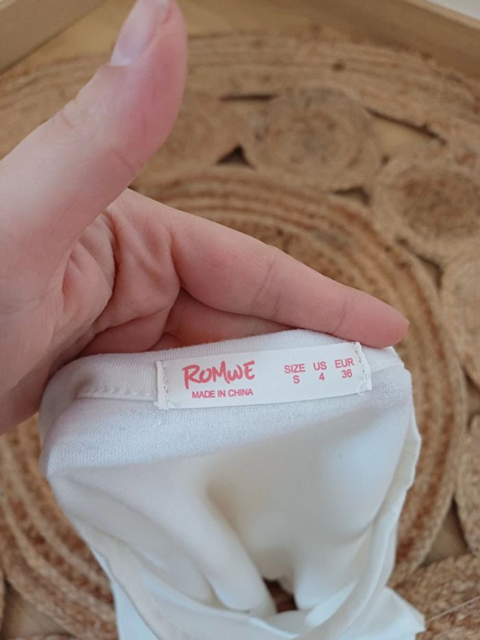 Top court blanc Romwe taille S 36 - photo numéro 6