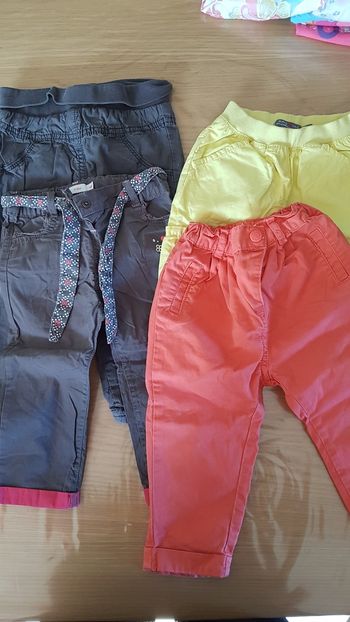 Lot 4 pantalons 18 mois