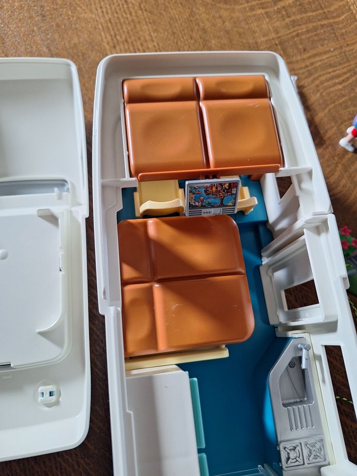 Playmobil camping car 70088 + piscine 9422 - photo numéro 6