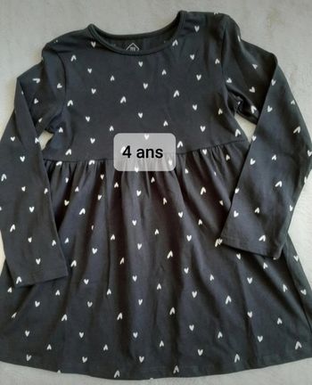 Robe 4 ans