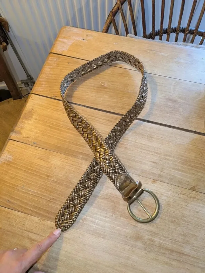 Ceinture tressée en cuir synthétique – chic & habillée