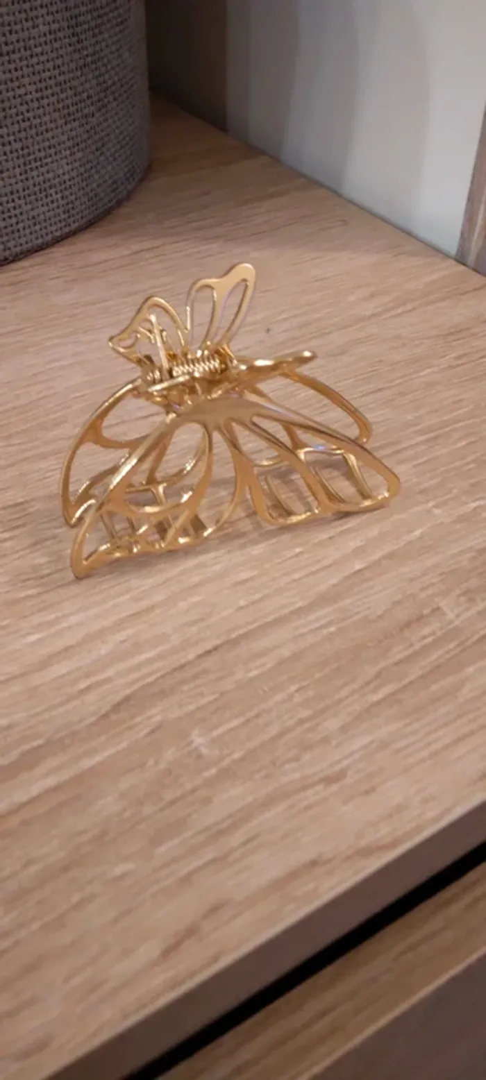 Lot de 4 barrettes et pince - photo numéro 6