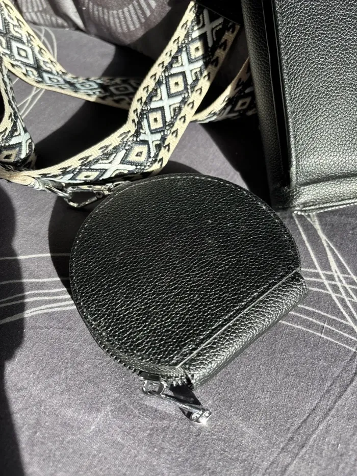 Pochette téléphone - photo numéro 3