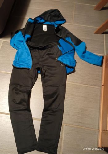 Jogging complet t. 12-13 ans