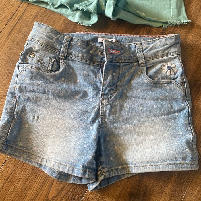 2 shorts Kiabi et okaidi 9 ans - photo numéro 2