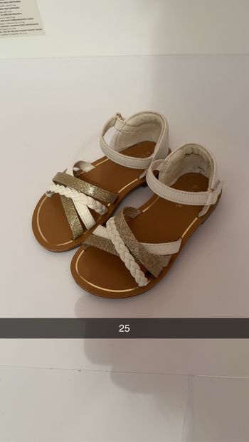 Sandale