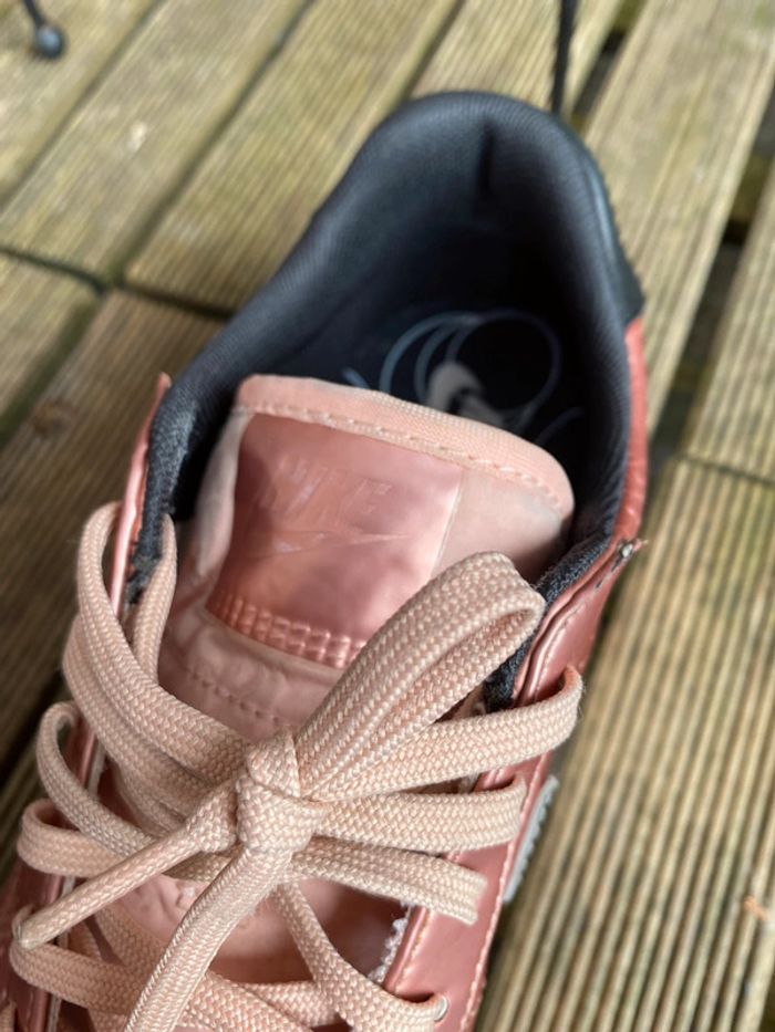 NIke Tennis Classic Metallic rose gold 🌸 Pt 40 - photo numéro 11