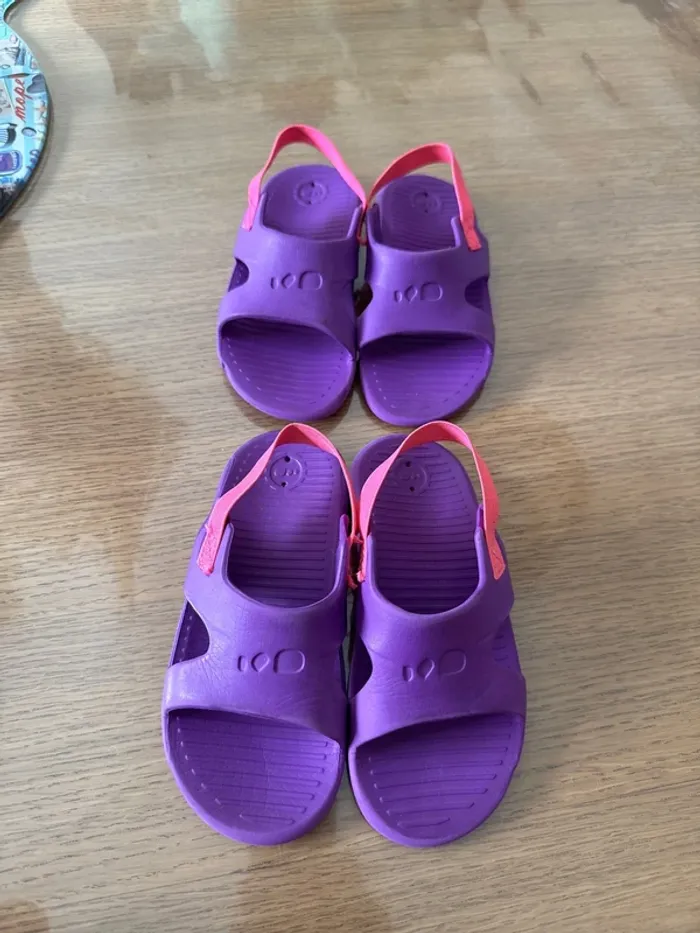 2 Paires de sandales plage piscine 27/28