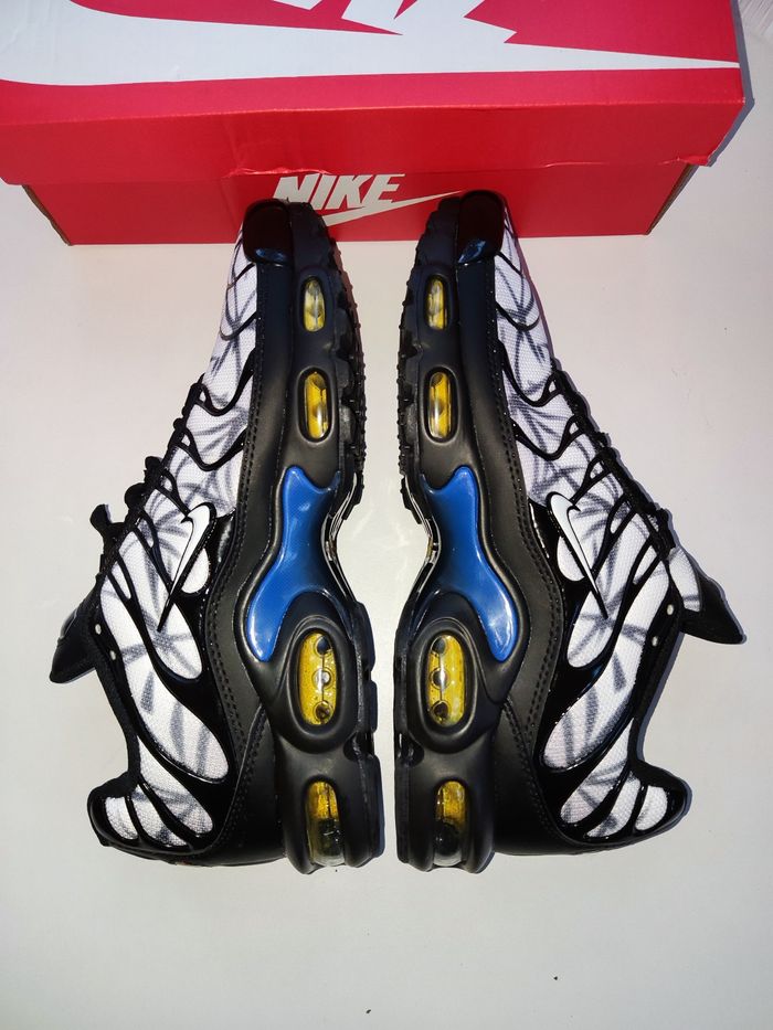 Baskets Nike air max plus TN taille 44 - photo numéro 2