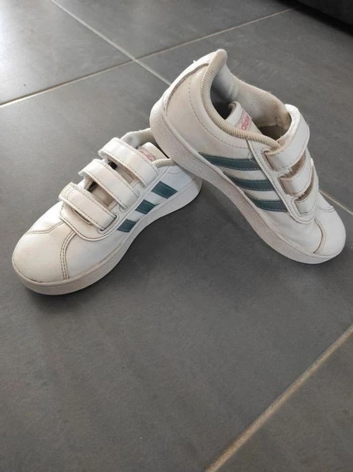 👟Basket Adidas taille 29