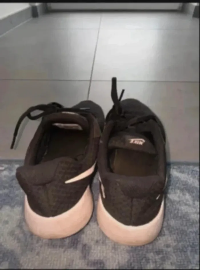 Basket femme nike taille 36 bonne etat - photo numéro 3