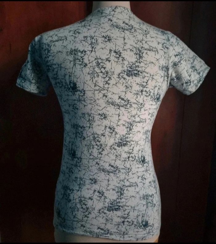 T-shirt blanc à motifs taille S Lacoste - photo numéro 4