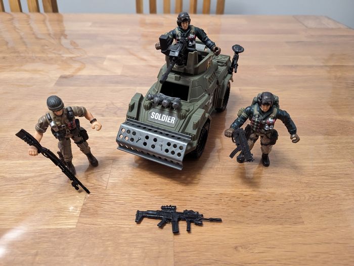 Lot 8 militaire
Bon état - photo numéro 3