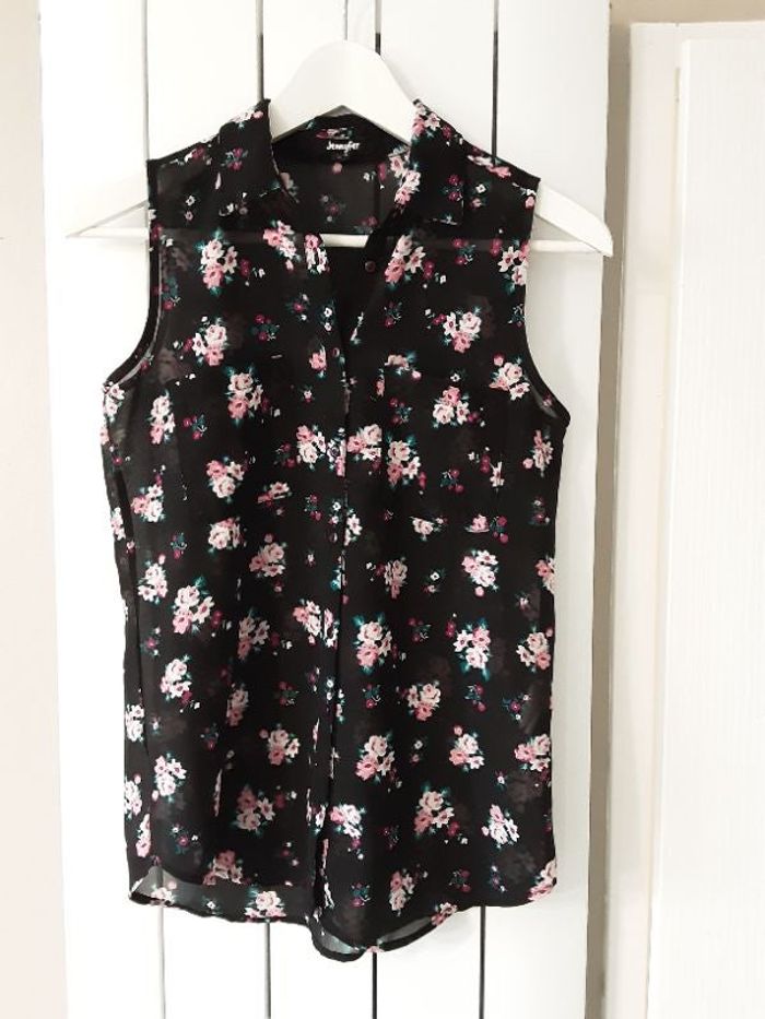 Jolie chemise légère fleurie