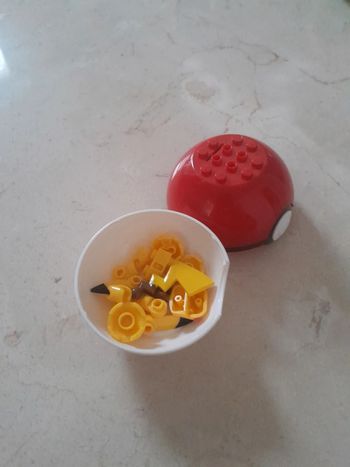 Pokemon pokeball mega construx Pikatchu 💖
