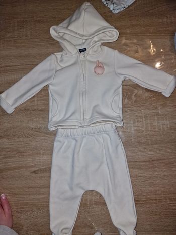 Ensemble jogging  6 mois