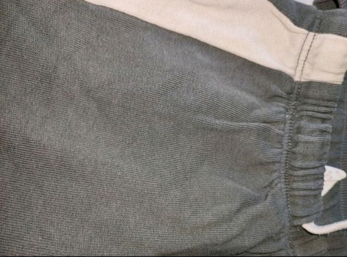 Ensemble type jogging h&m - photo numéro 2