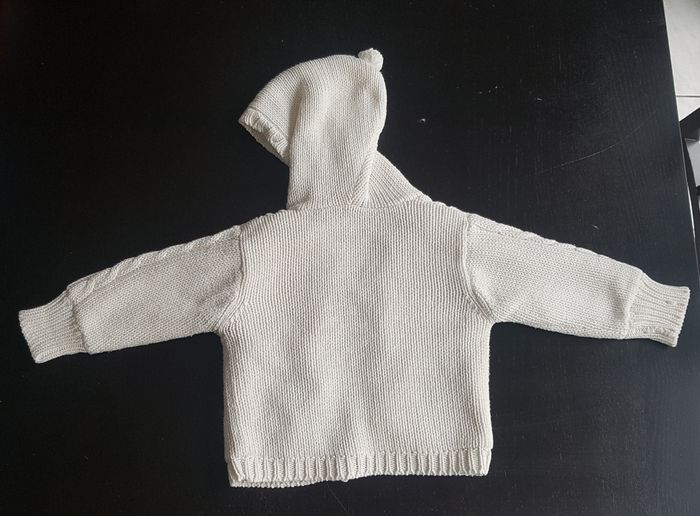 Gilet blanc 6 mois - photo numéro 2