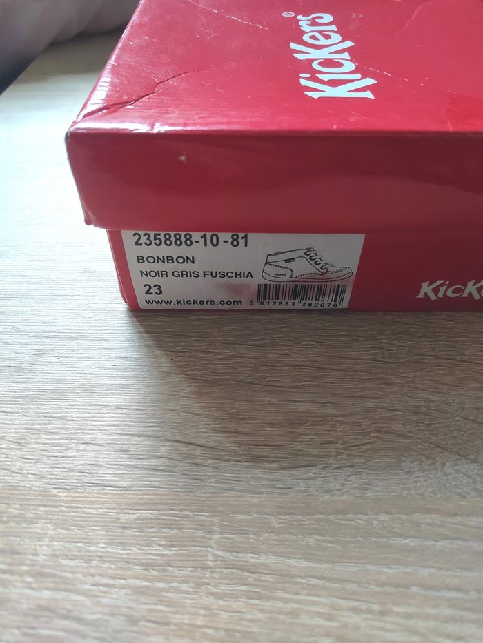 Kickers taille 22 bonbon noir gris fushia ☺️ très bon état général #kickers #kickersfille - photo numéro 8