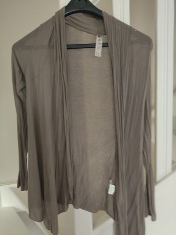 Gilet taille 1 cache cache