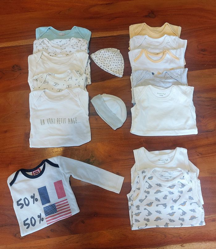Lot de bodies 12 mois