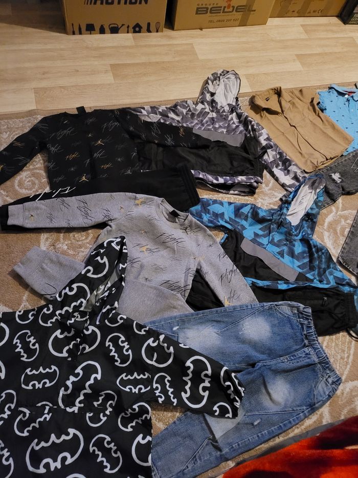 Lot vêtements 6-7 ans garçon - photo numéro 3