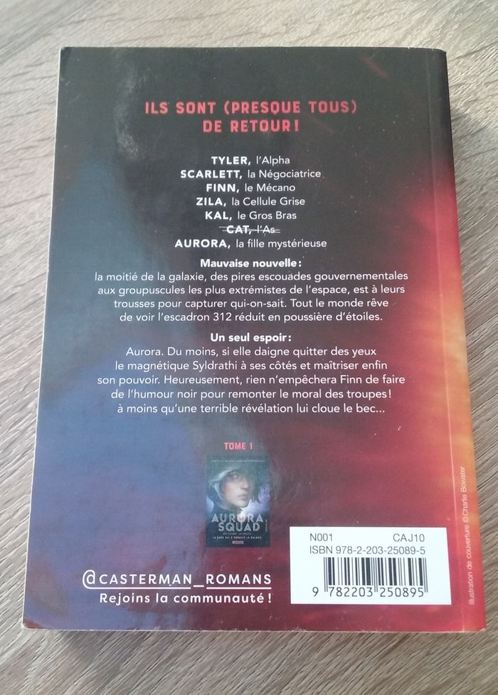 livre "Aurora Squad" - photo numéro 2