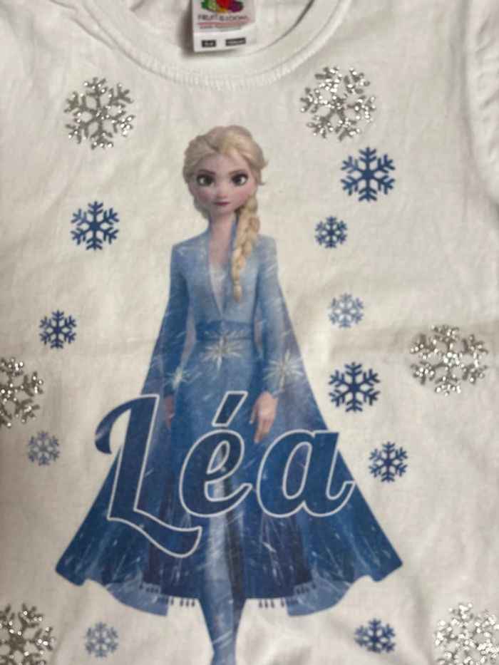T shirt reine des neiges 3/4 ans - photo numéro 2