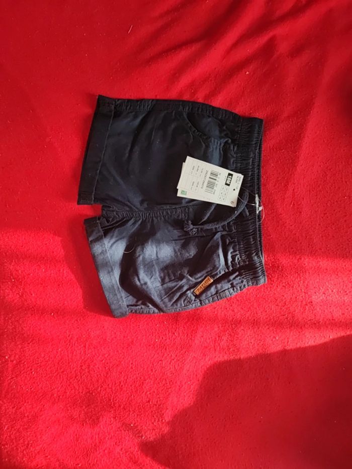 Ensemble short et tee shirt neuf - photo numéro 2