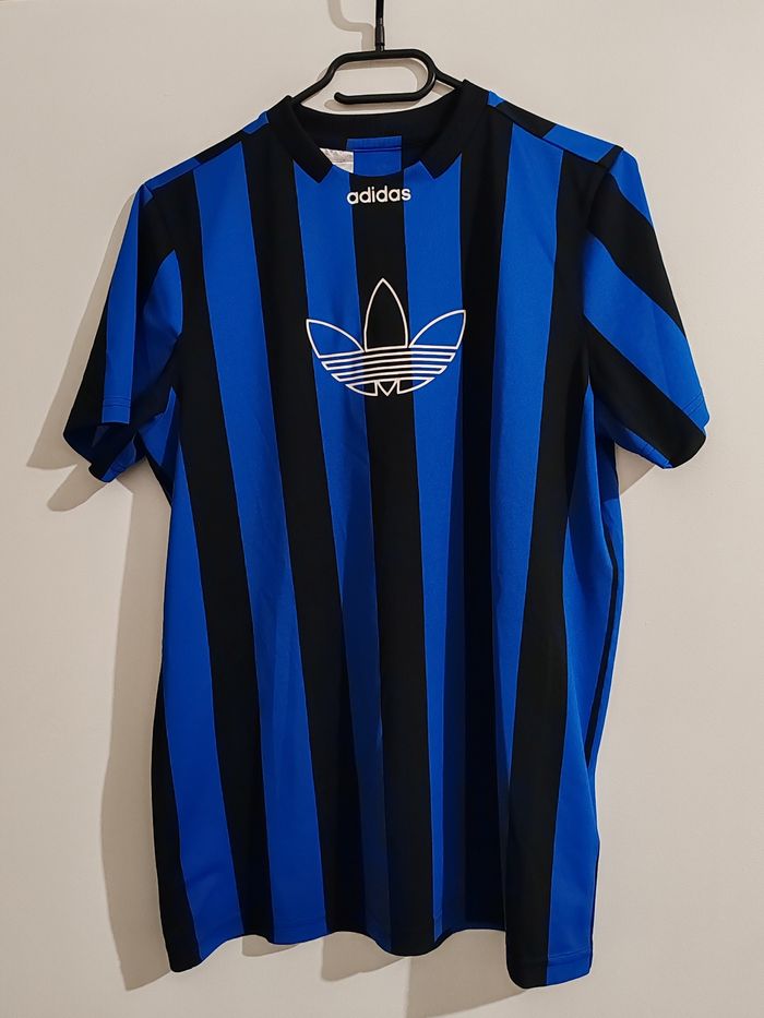 T-shirt adidas