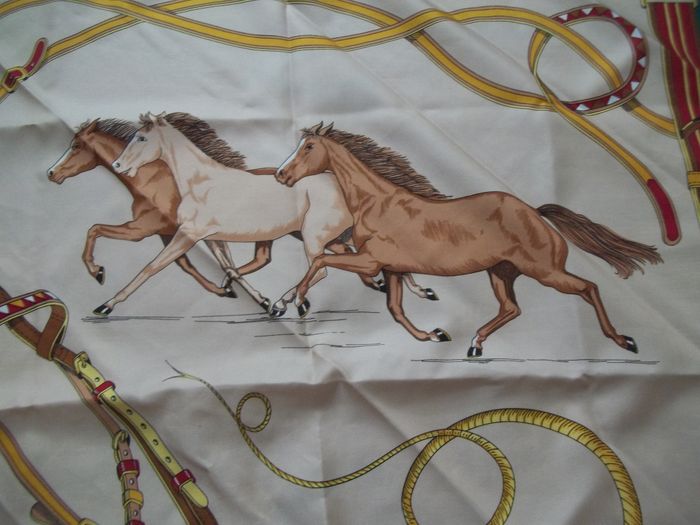 Carré soyeux chevaux Gil de Losne - photo numéro 3